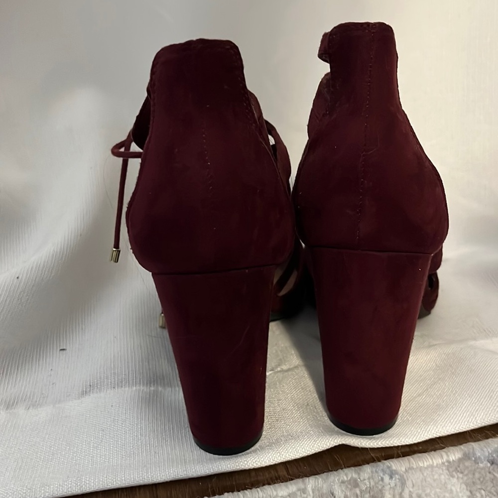 High heels - Picture 2 of 5